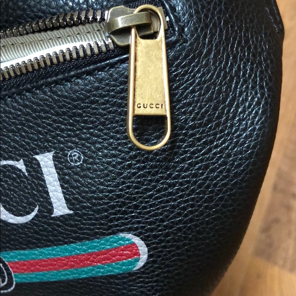 Gucci print belt bag in black. Sz 90 - Picture 4 of 8